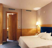 Vescom revestimientos - Hotel NH Amistad, Murcia, España